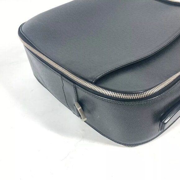 LOUIS VUITTON M30762 Taiga Tula 2WAY Shoulder Bag Document Briefcase Hand Bag - Picture 4 of 16